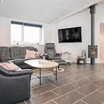 6 Bedroom In 펜션 *