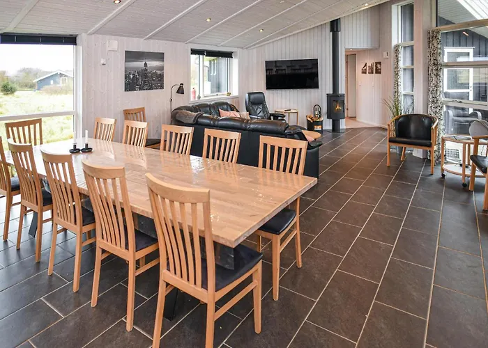 Ferienhaus 6 Bedroom In Vejers Strand