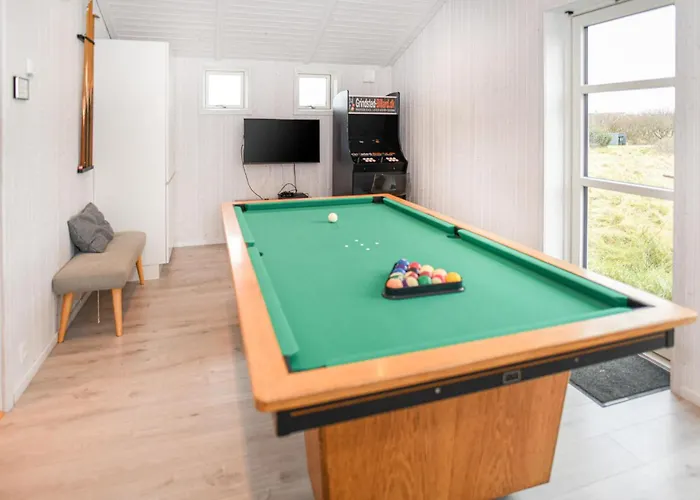 Ferienhaus 6 Bedroom In Vejers Strand